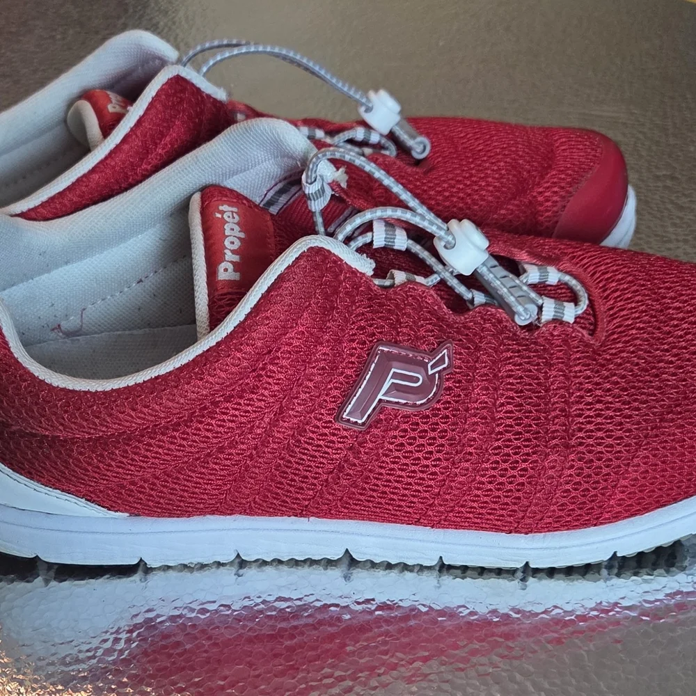 Prope't Travel‎ Walker, Women Sneaker Red , Size 11